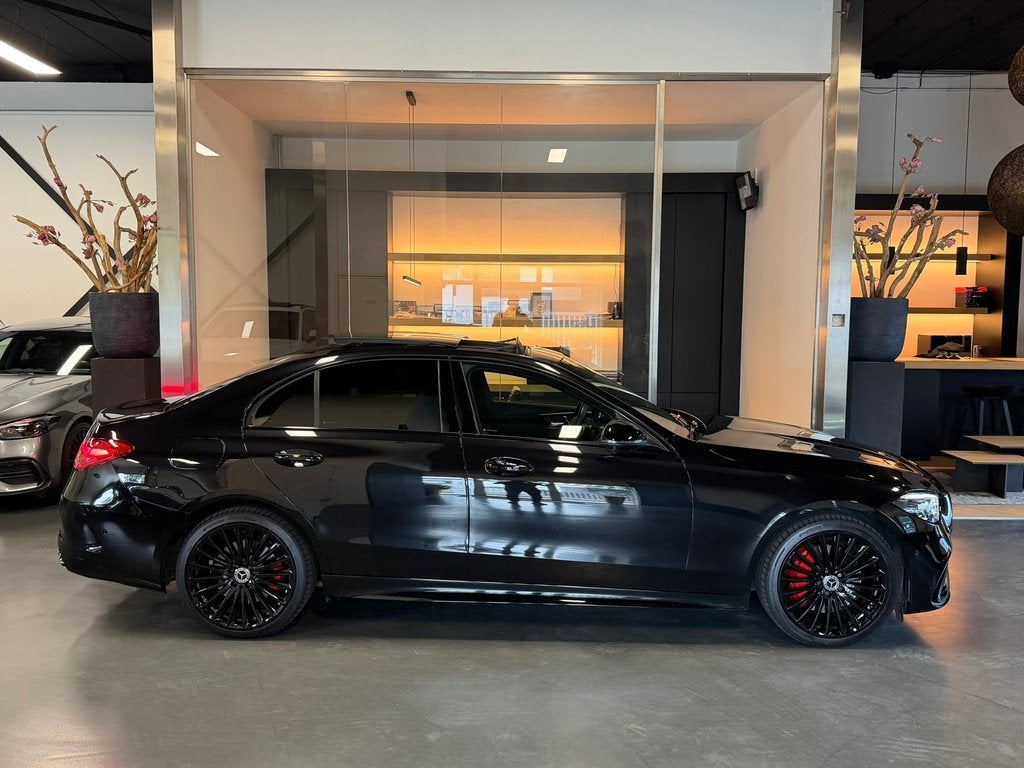 Mercedes-Benz C-klasse 300 e AMG Night Pano Memory 360Cam. D, Auto's, Automaat, 4 cilinders, 167 km/l, Zwart