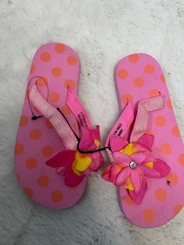Nieuwe Slippers met stippen en bloem - Diverse maten, Ophalen of Verzenden, Nieuw