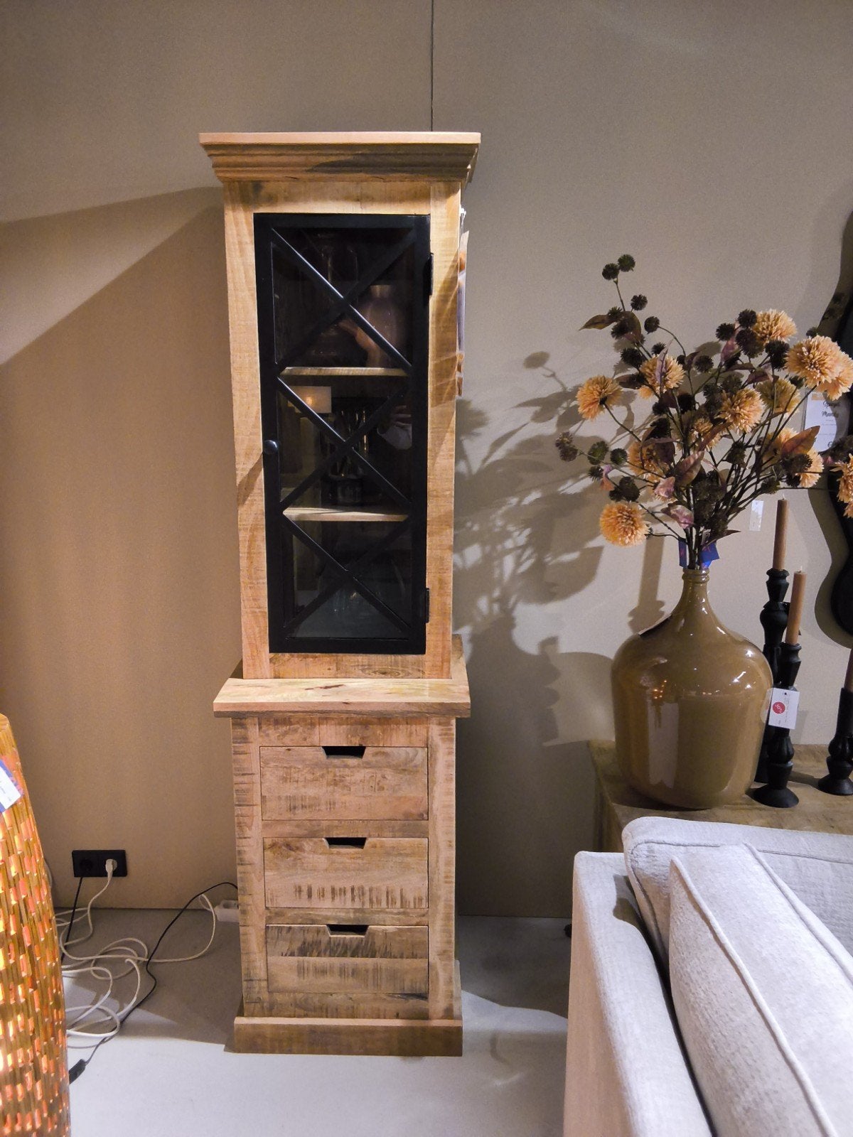 vitrinekast loft, Nieuw, 150 tot 200 cm, 25 tot 50 cm, 50 tot 100 cm