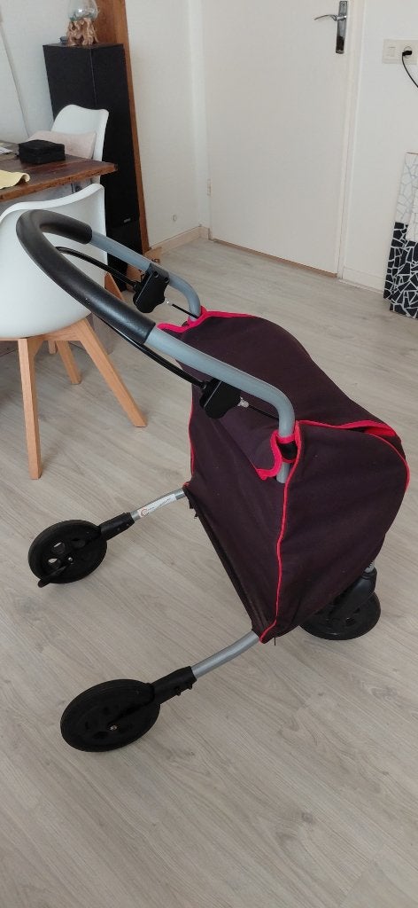 Rollator ( Rolzz ), Ophalen, Lichtgewicht, Zo goed als nieuw