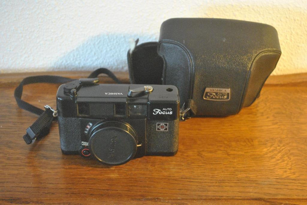 Fototoestel, vintage, Yashica aut focus, Ophalen of Verzenden, 1960 tot 1980, Fototoestel
