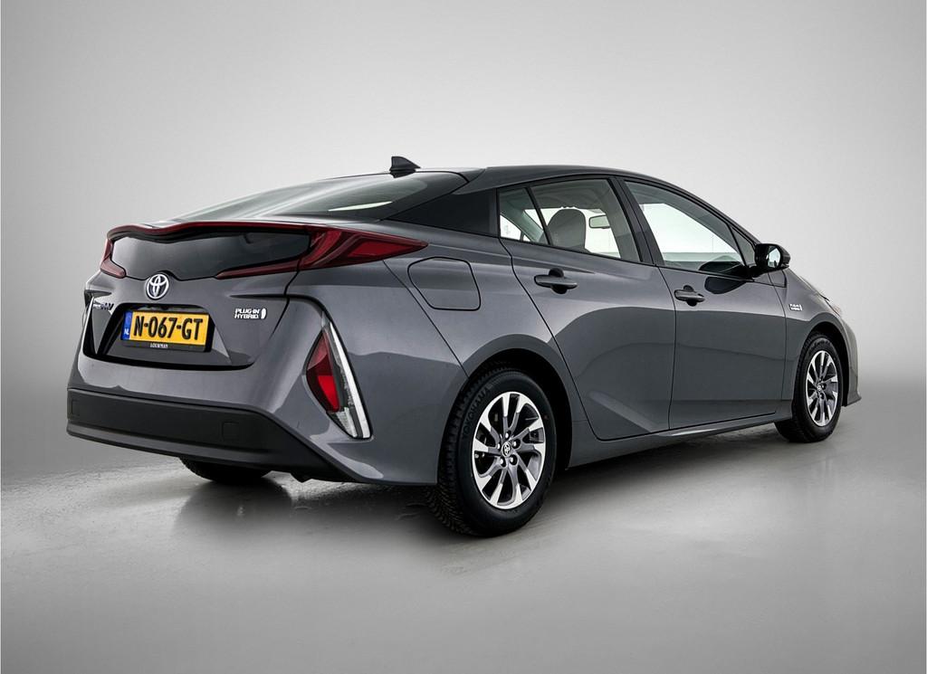Toyota Prius 1.8 Plug-in Dynamic | Voorstoelen verwarmd | Do, Auto's, Toyota, 12 maanden, Gebruikt, 4 cilinders, 1505 kg