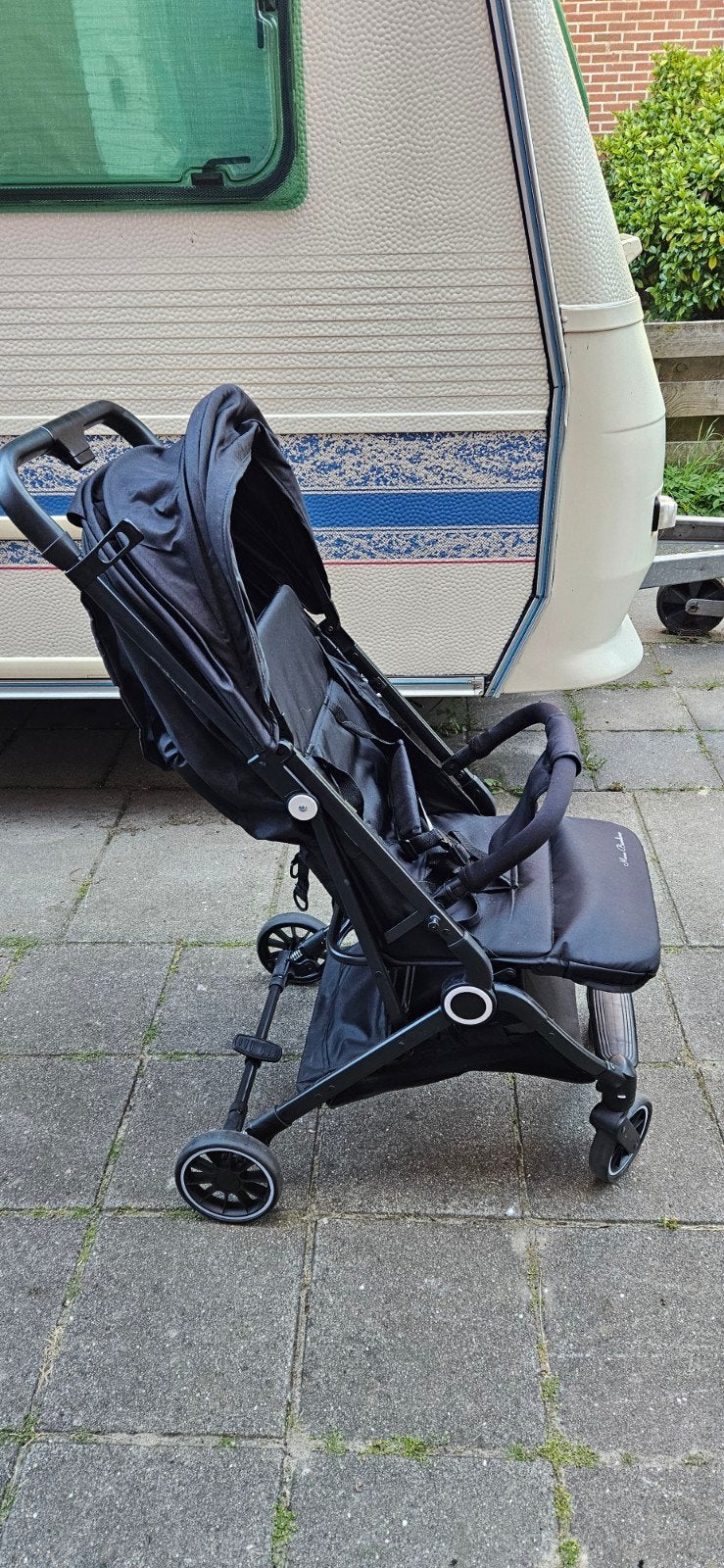 Mino Bambino Buggy - Lichtgewicht en Compact, Kinderen en Baby's, Buggy's, Ophalen, Zo goed als nieuw, Overige merken, Verstelbare rugleuning