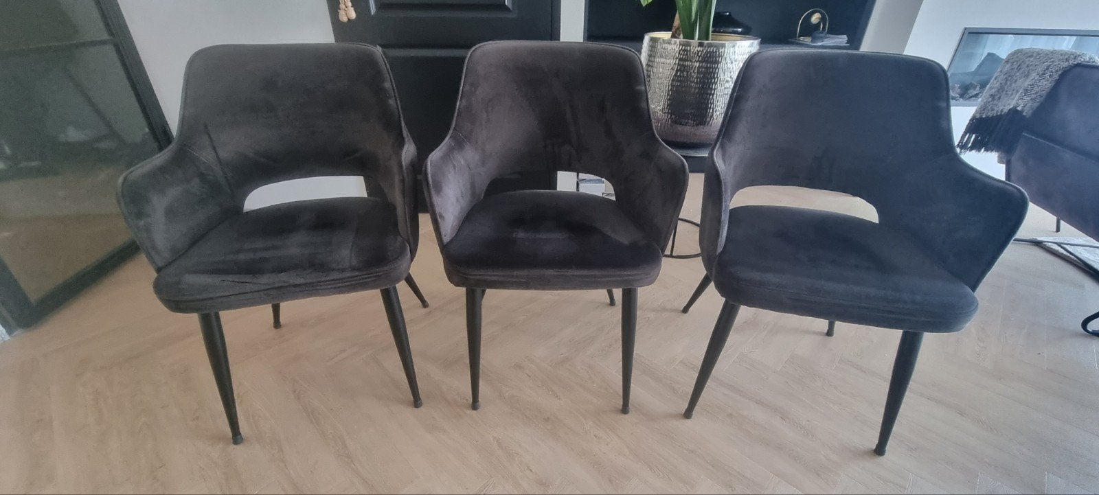 Eetkamerstoelen Puck fluweel  4 stuks, Huis en Inrichting, Ophalen, Gebruikt, Vier, Stof