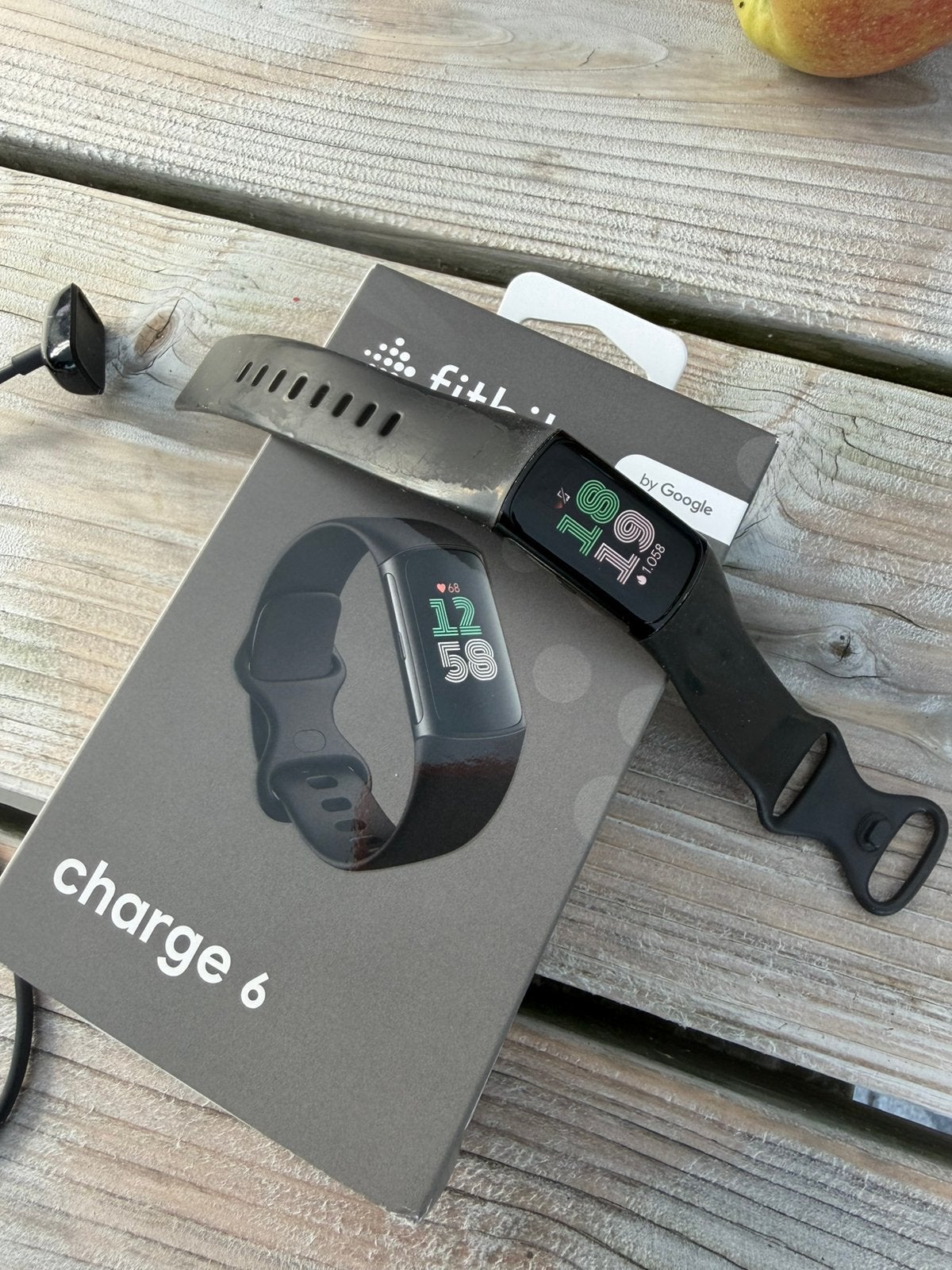 Fitbit charge 6, Sport en Fitness, Hartslagmeters, Ophalen of Verzenden, Gebruikt, Overige merken