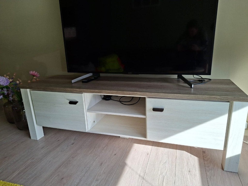 Tv-kast, Ophalen, Gebruikt, 150 tot 200 cm, Minder dan 100 cm