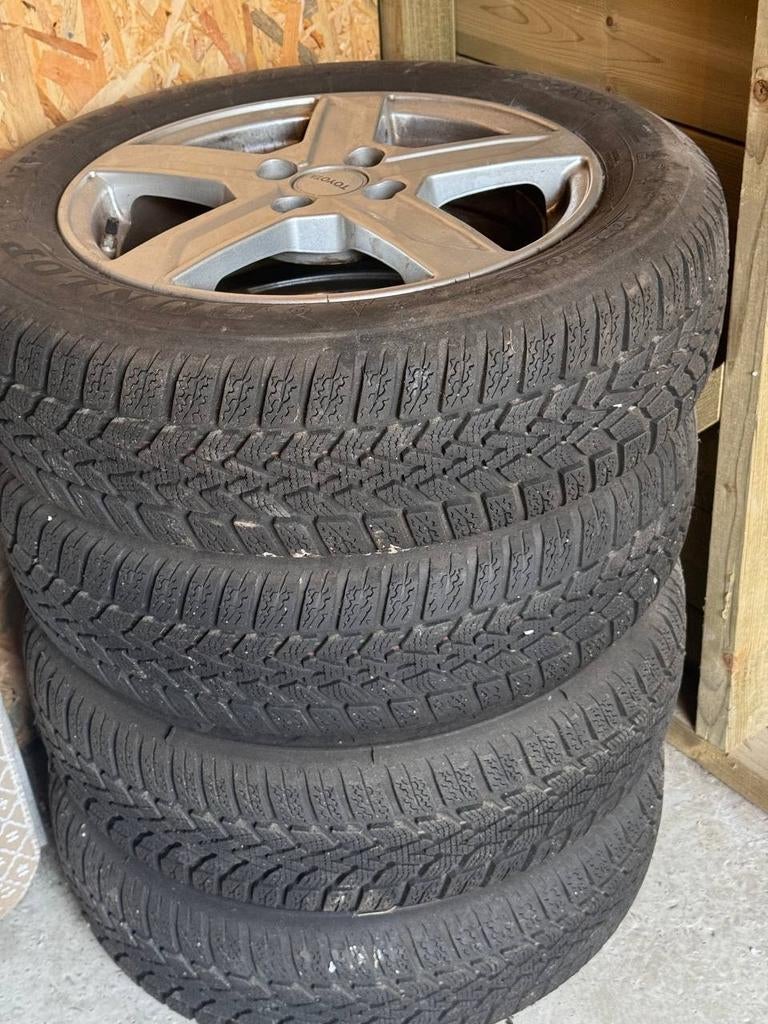 Toyota Winter Response 2 175/65 R15 Winterbanden, Auto-onderdelen, Gebruikt, 15 inch, 175 mm, Band(en)