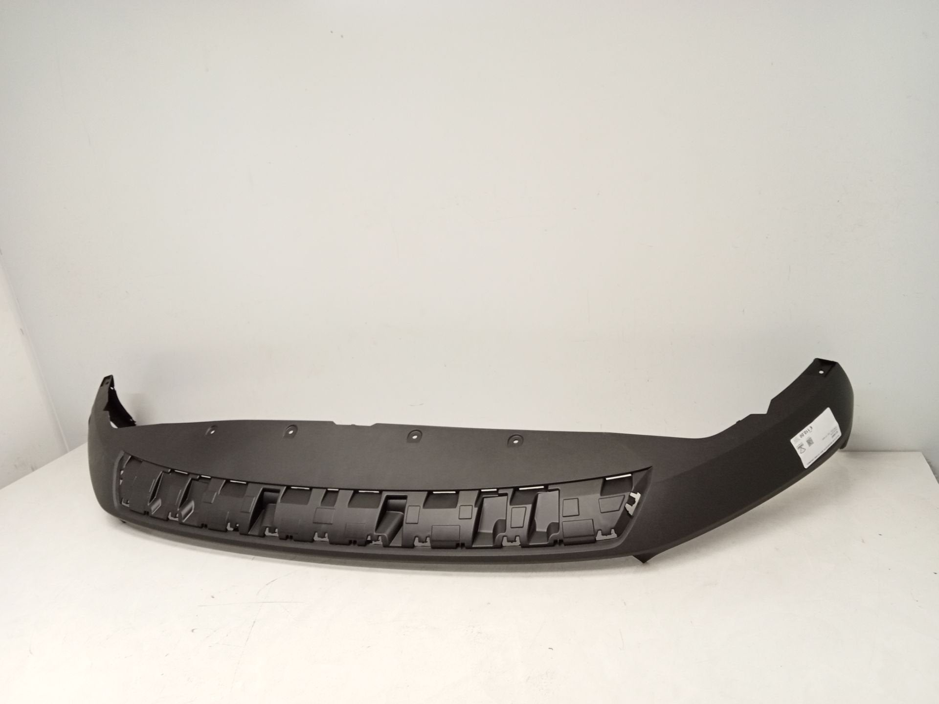 Volvo XC40 Onderspoiler 2022+ 32136097 Origineel, Gebruikt, Gunnar Engellaus vag 8
405 31  Gothenburg, SE, Info@volvocars.com