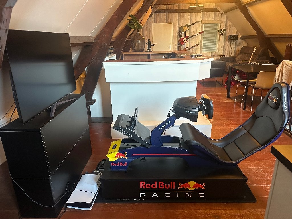 Prachtige Red Bull Play Seat, Ophalen, Zo goed als nieuw, Playseat of Racestoel