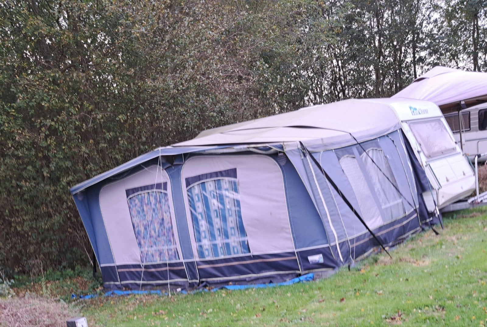 Ruime TEC Travel King caravan met voortent, Caravans en Kamperen, Ophalen of Verzenden