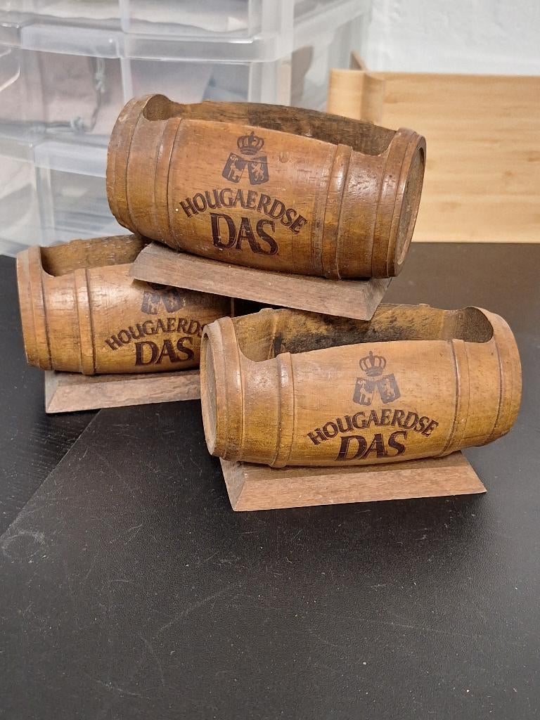 Oude houten Hougaerdse Das bier vaatjes voor viltjes, Verzamelen, Biermerken, Ophalen of Verzenden, Gebruikt, Viltje(s), Overige merken