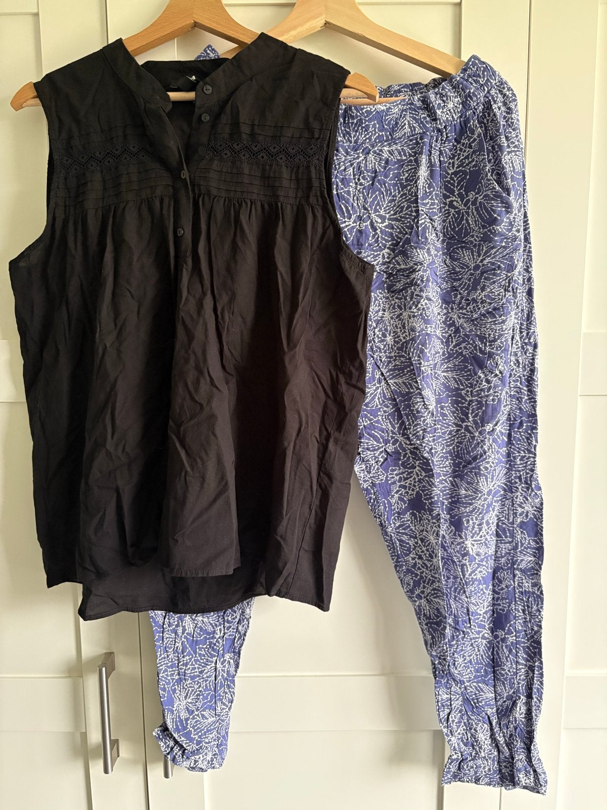 Zomerse set: C&A topje en Fry Day broek (maat 42), Kleding | Dames, Zwart, Maat 42/44 (L), Ophalen of Verzenden, Zonder mouw