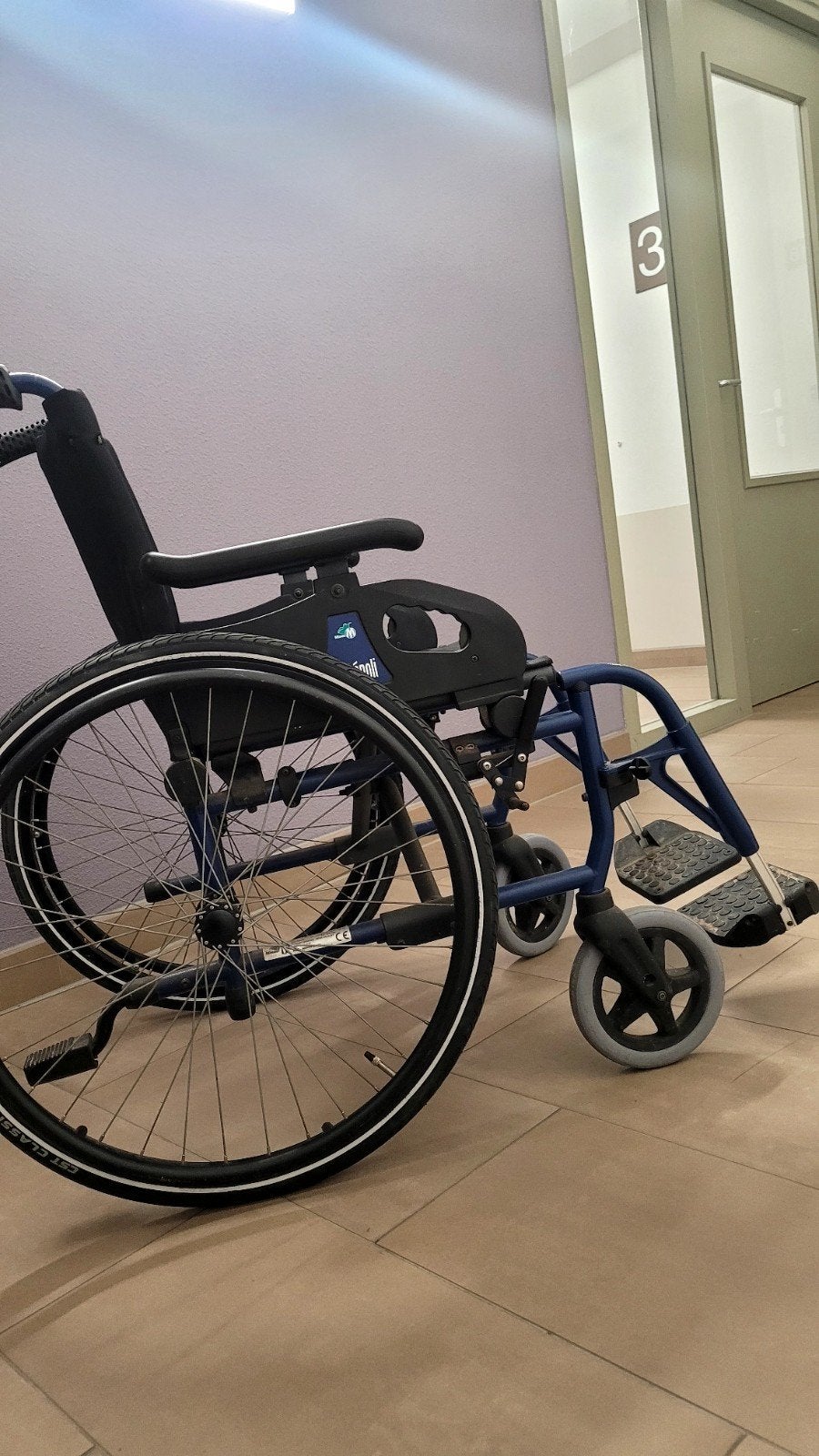 rolstoel Inklapbaar.., Diversen, Rolstoelen, Ophalen, Inklapbaar, Zo goed als nieuw, Duwrolstoel