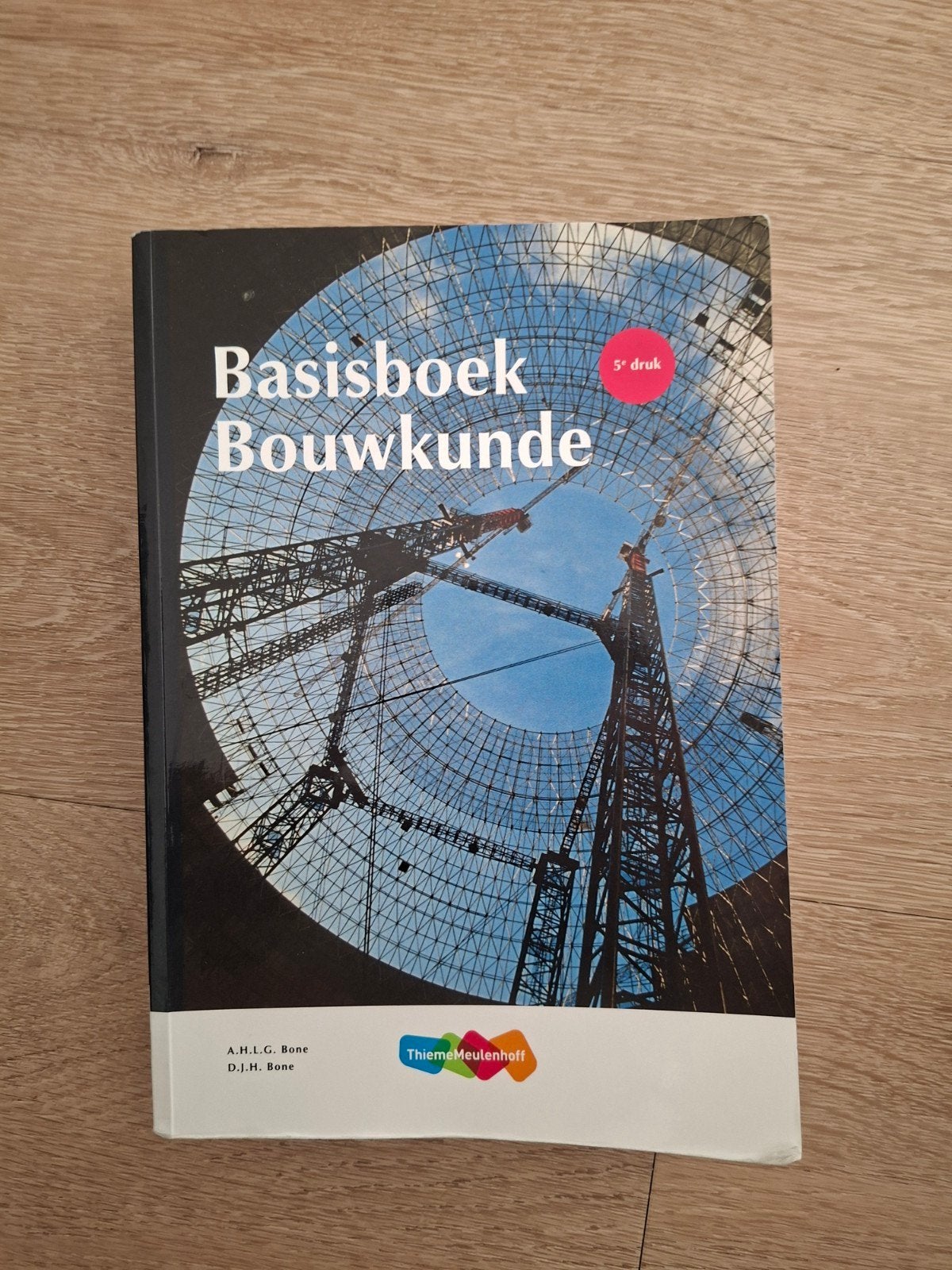 A.H.L.G. Bone - Basisboek Bouwkunde, Boeken, Gelezen, Ophalen of Verzenden, A.H.L.G. Bone, Bouwkunde