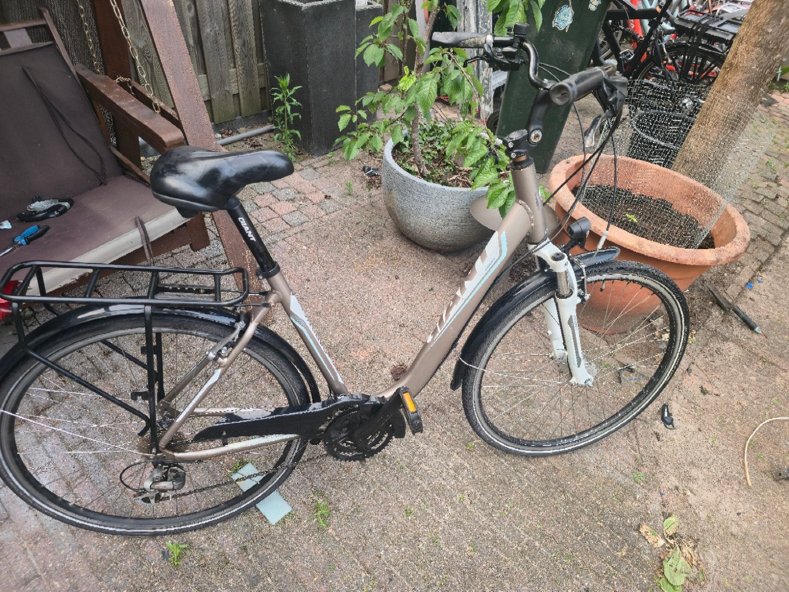 Giant Argento damesfiets - 21 versnellingen, Fietsen en Brommers, Fietsen | Dames | Damesfietsen, Ophalen, Gebruikt, Velgrem, Versnellingen