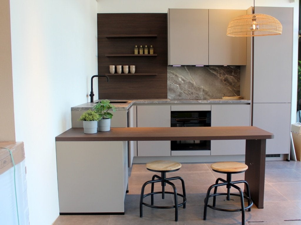 AF1 Moderne hoekkeuken eettafel en kokend watersysteem, Ophalen, Waldstraße 53-57, 33415 Verl  Duitsland, Hoekkeuken, Nobilia-Werke J. Stickling GmbH & Co. KG
