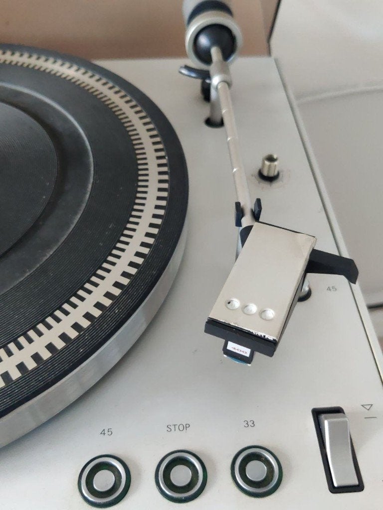 Foto 3 van Philips 212 platenspeler in nette staat