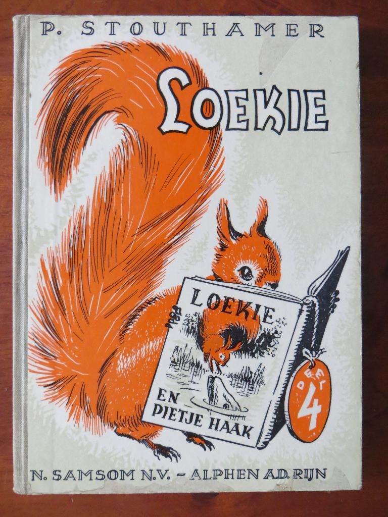 P. Stouthamer: Loekie (dl 4) (illustr.: W.G. v.d. Hulst jr), Ophalen of Verzenden, Zo goed als nieuw, Overige niveaus, Nederlands