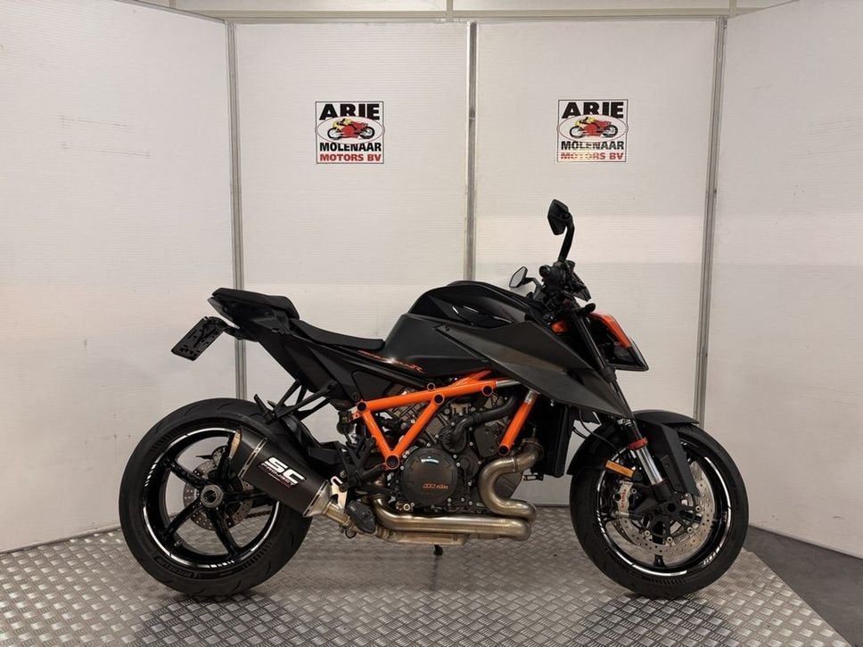 KTM 1290 Super Duke R (bj 2020), 2 cilinders, KTM, Bedrijf, Meer dan 35 kW