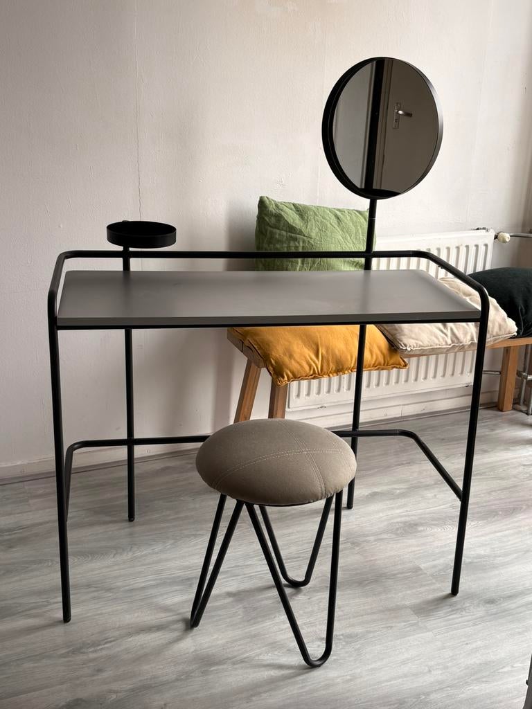 MADE design kaptafel, Ophalen, 100 tot 150 cm, Zo goed als nieuw, 25 tot 50 cm