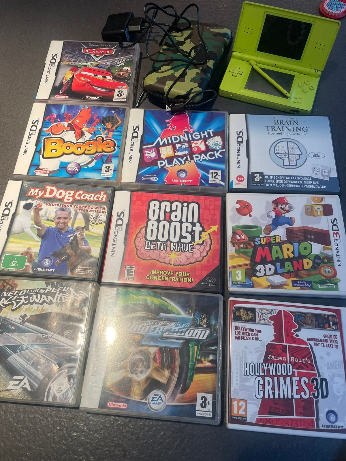 Nintendo DS incl lader, case en diverse spellen!, Spelcomputers en Games, Met games, Gebruikt, Ophalen of Verzenden, Groen