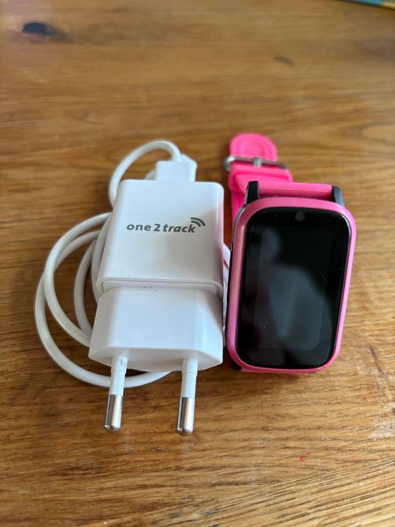 One2Track Connect Up Horloge Roze - Zo goed als nieuw, Sieraden, Tassen en Uiterlijk, Horloges | Kinderen, Ophalen of Verzenden