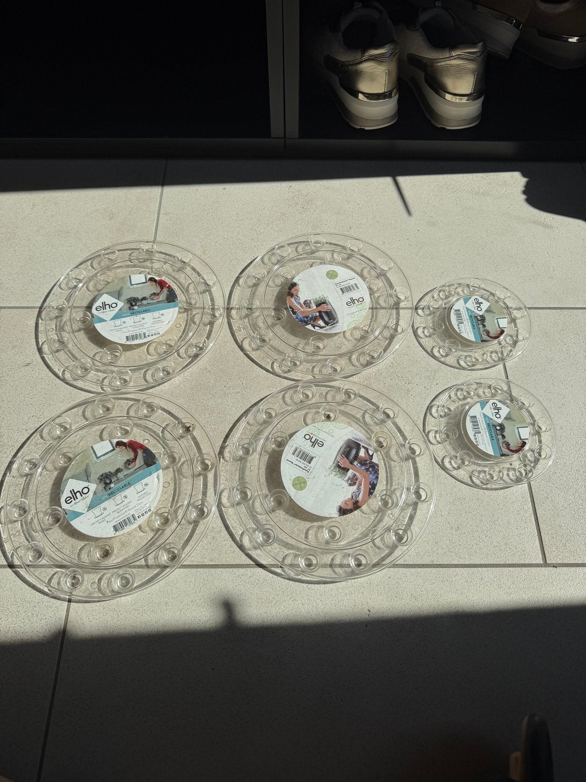 Elho onderzetters: 4x 21 cm, 2x 12,5 cm, Kunststof, Rond, Ophalen of Verzenden, Binnen