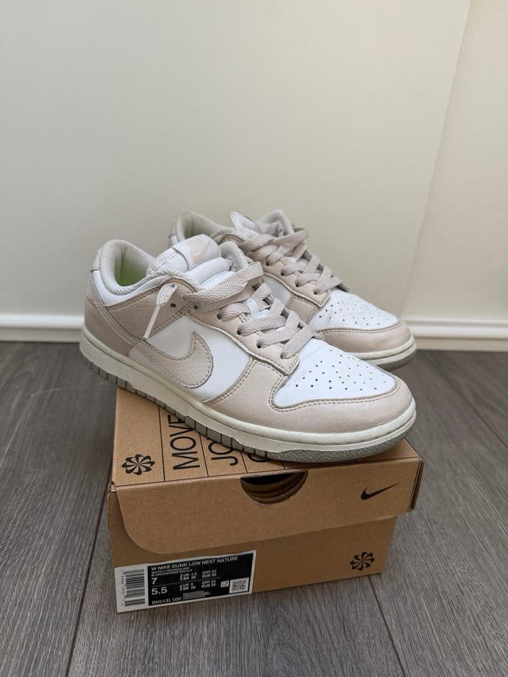 Nike Dunk Low Next Nature Beige/Wit - Maat 38, Ophalen of Verzenden, Gedragen, Beige, Sneakers of Gympen