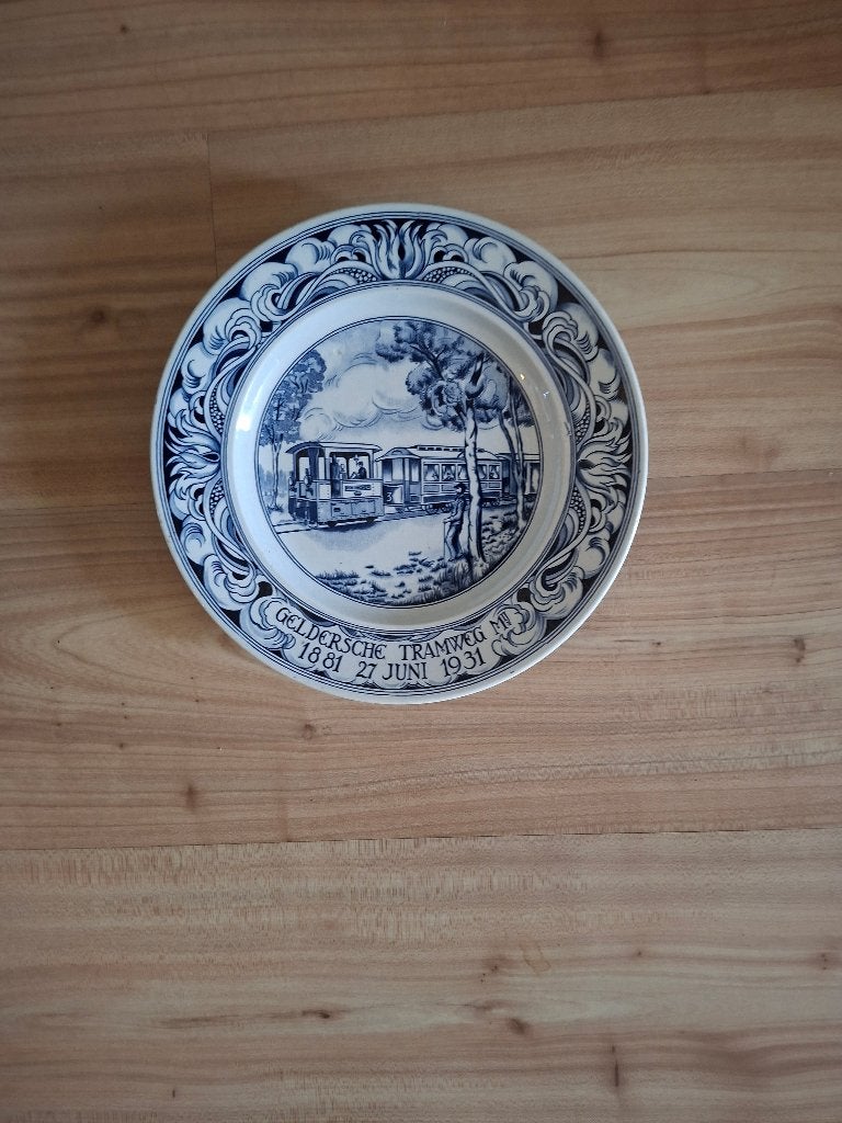 Porselein set: Arcopal, 12 schotels serveerbord Delfts blauw, Ophalen, Zo goed als nieuw, Porselein, Bord of Schaal