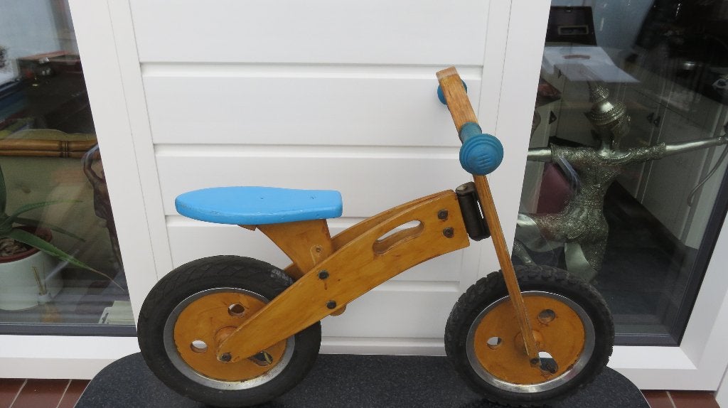 Veilige in hoogte verstelbare loopfiets op luchtbanden., Ophalen, Zo goed als nieuw, Loopfiets