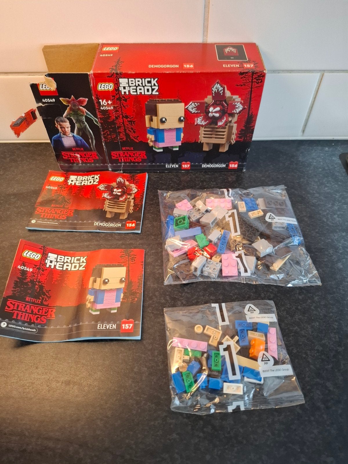 LEGO BrickHeadz Stranger Things Eleven, Ophalen of Verzenden, Zo goed als nieuw