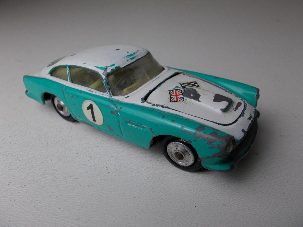 1962 Corgi Toys 309 ASTON MARTIN DB4 COMPETITION "7" I.g.st., Ophalen of Verzenden, Zo goed als nieuw, Auto, Corgi