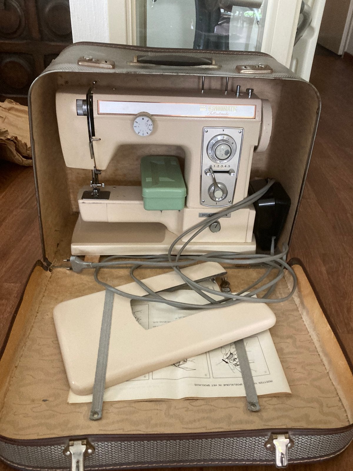 Vendomatic naaimachine, Ophalen of Verzenden, Gebruikt, Naaimachine, Overige merken