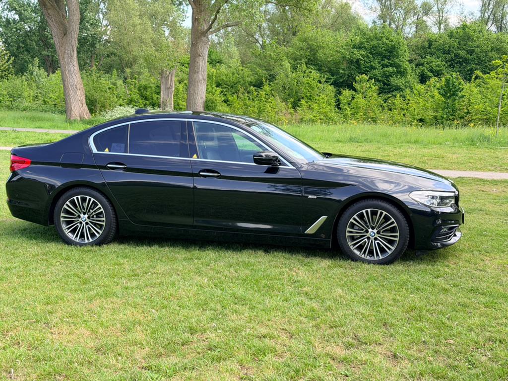 BMW 520d sportline., Auto's, BMW, Automaat, Achterwielaandrijving, 4 cilinders, Zwart