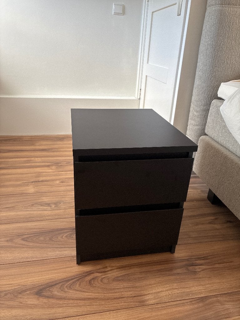 Nachtkastje 2x zwart, Huis en Inrichting, Ophalen, Zo goed als nieuw, Minder dan 45 cm, 55 tot 70 cm