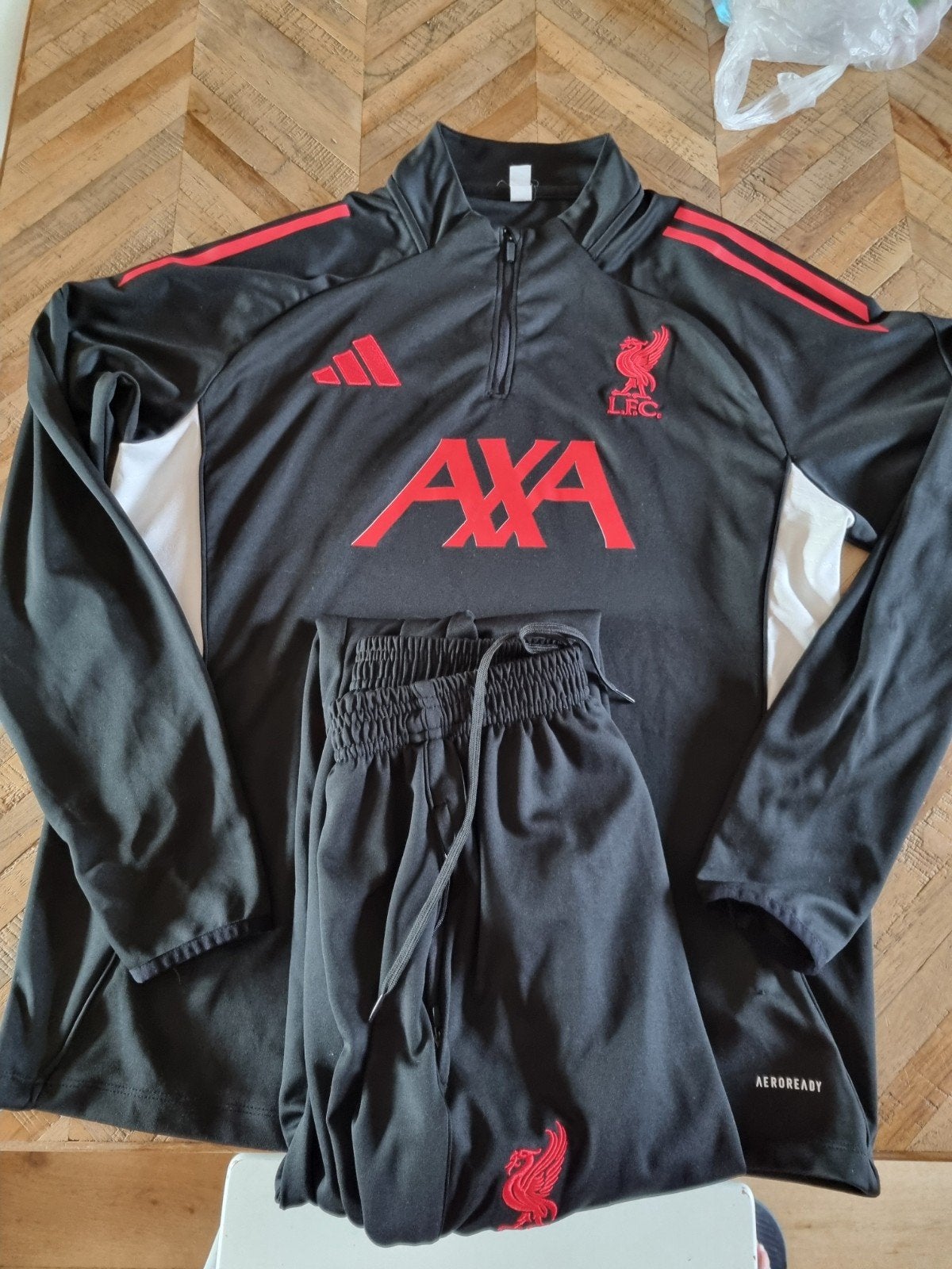Traingspak Liverpool- thuis XL, Kleding | Heren, Sportkleding, Ophalen of Verzenden, Voetbal, Rood, Maat 56/58 (XL)