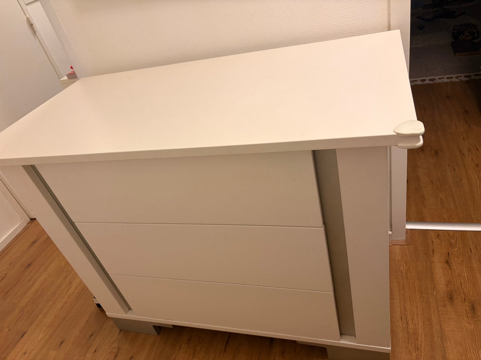 Nette commode met 3 laden, Huis en Inrichting, Ophalen, 50 tot 100 cm, Zo goed als nieuw, 3 of 4 laden