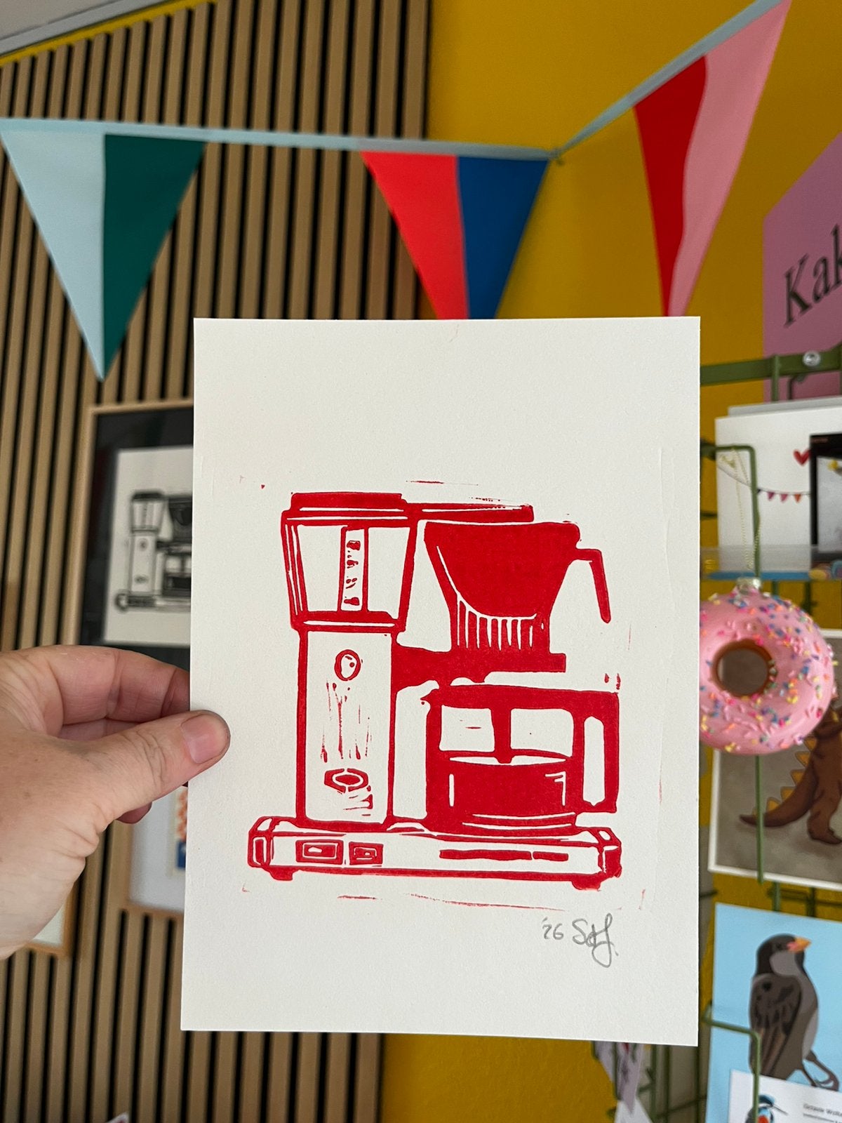 Lino afdruk Moccamaster koffiezetapparaat rood, Gesigneerd, Ophalen of Verzenden, Overige onderwerpen, Linosnede