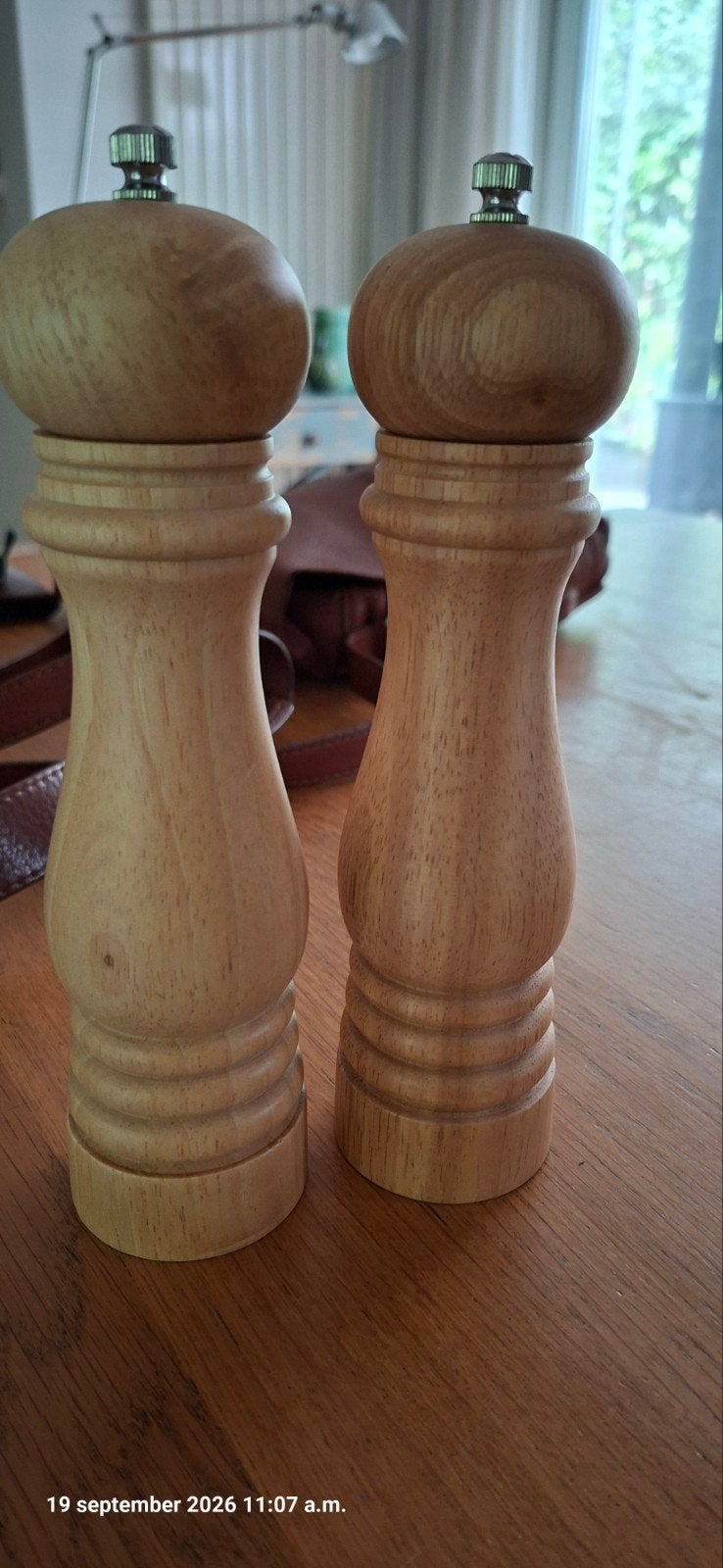 Gratis Houten peper- en zoutmolens set - Nieuw in doos, Ophalen, Overige typen, Hout, Nieuw
