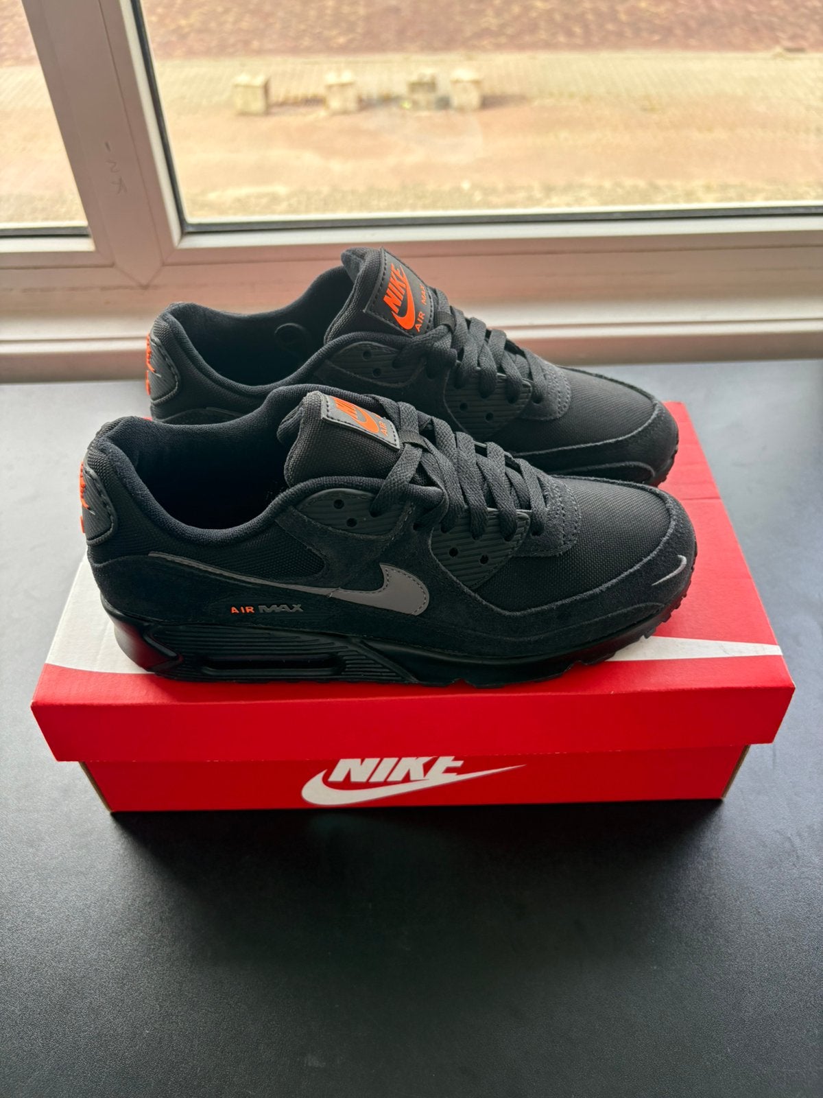 Nike Air Max 90 Black Metallic Cool Grey Orange | EU 40, Zwart, Nieuw, Ophalen of Verzenden, Sneakers of Gympen