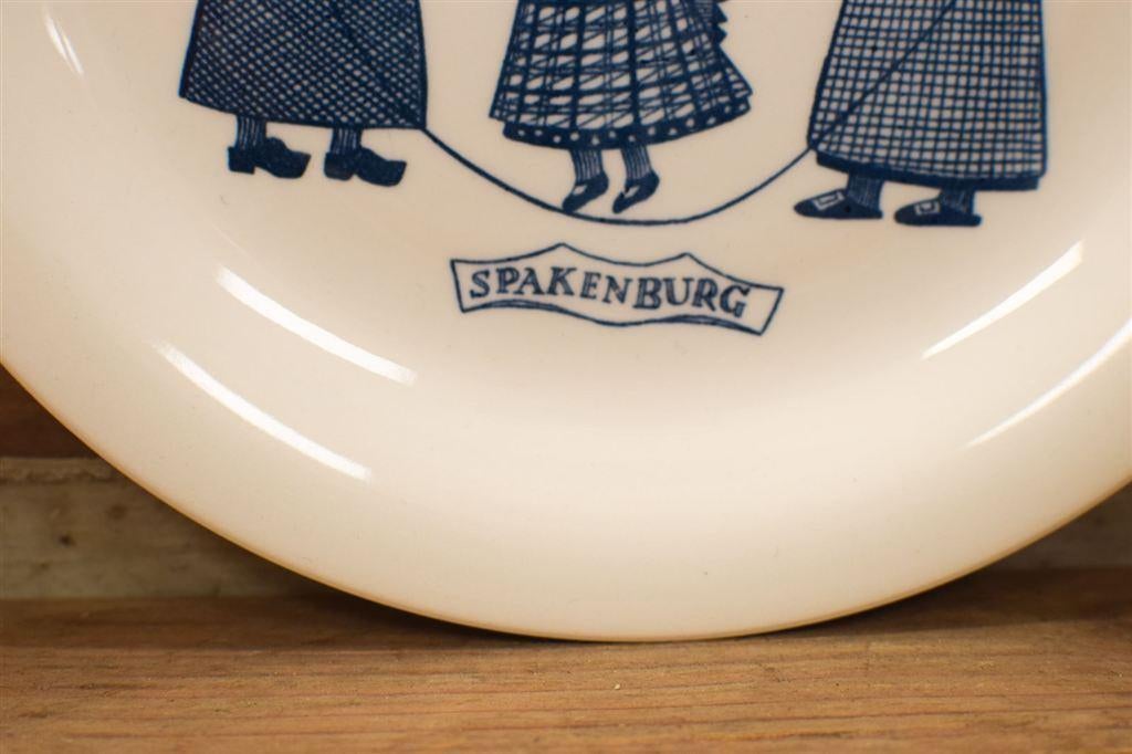 Royal sphinx porseleinen klederdracht bord Spakenburg 43993, Gebruikt, Ophalen of Verzenden, Bord(en), Wedgwood