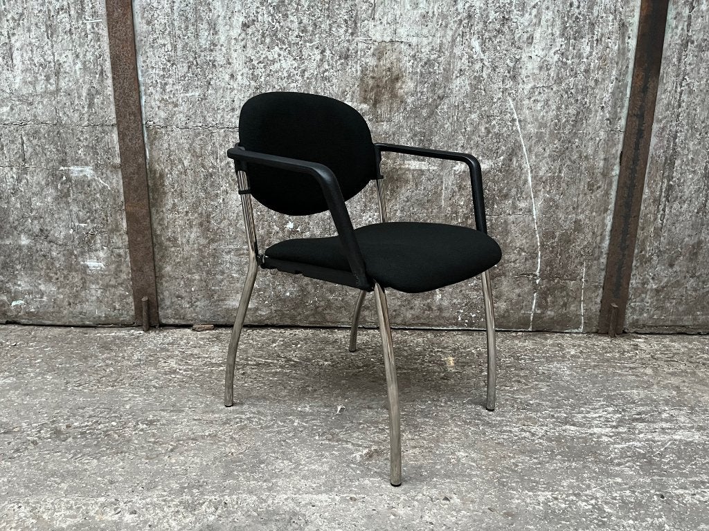 100x Nieuwe vergaderstoel Wendy P - Zwart gestoffeerd, Huis en Inrichting, Zwart, Ophalen of Verzenden, Vijf, Zes of meer stoelen