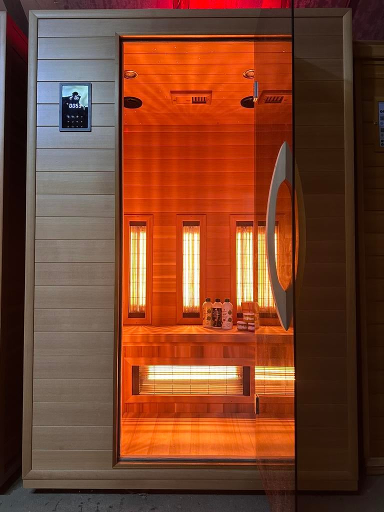 LUXE RED CEDAR COMBI SAUNA | INFRAROOD MET OPGIETKACHEL, Info@inner-stillness.nl, Fins of Traditioneel, 7665VB, Inner Stillness Wellness Retreat B.V