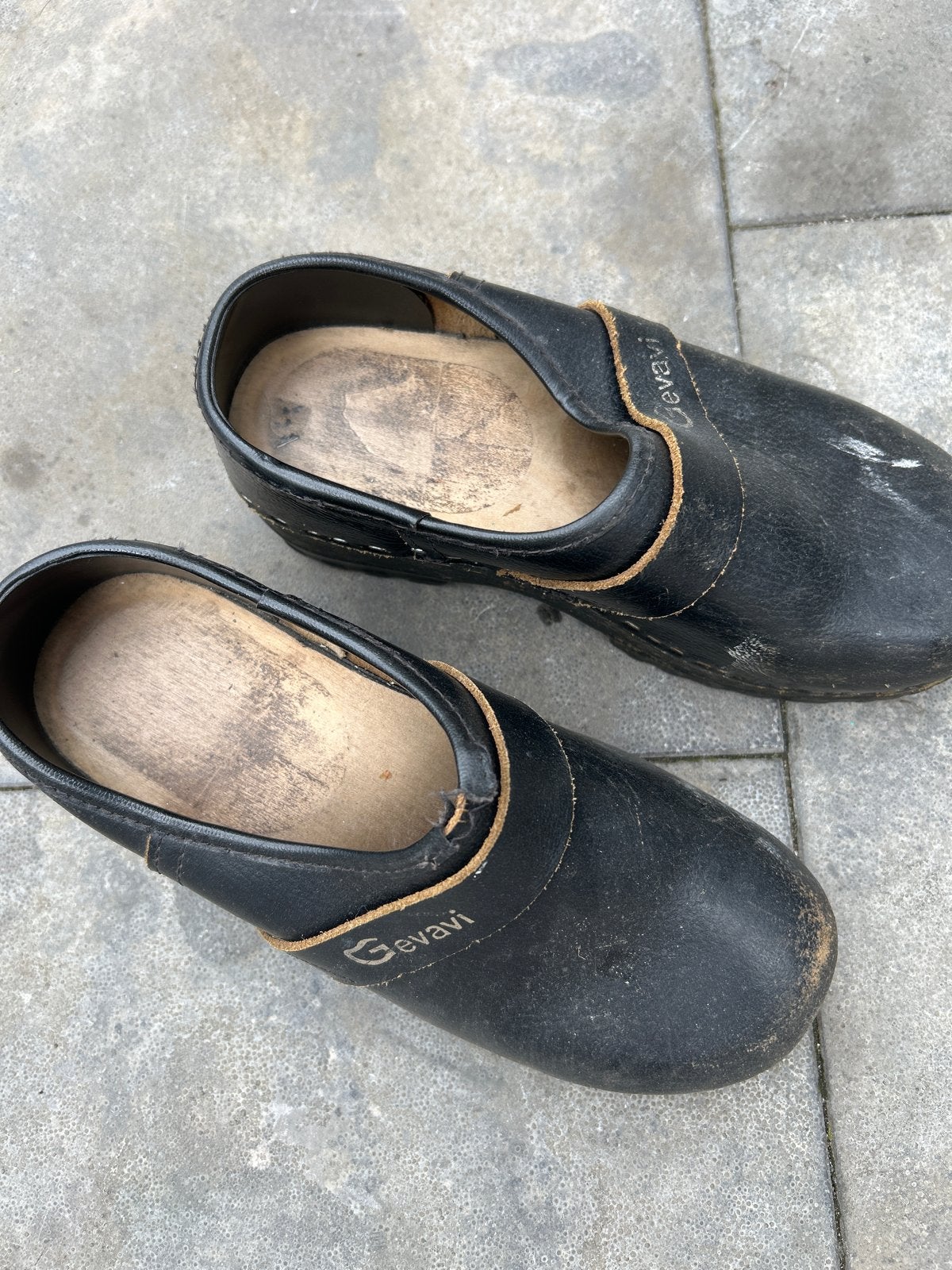 Zwarte klompen, maat 38, Made in Holland, Kleding | Dames, Schoenen, Ophalen of Verzenden, Gedragen, Zwart, Overige typen