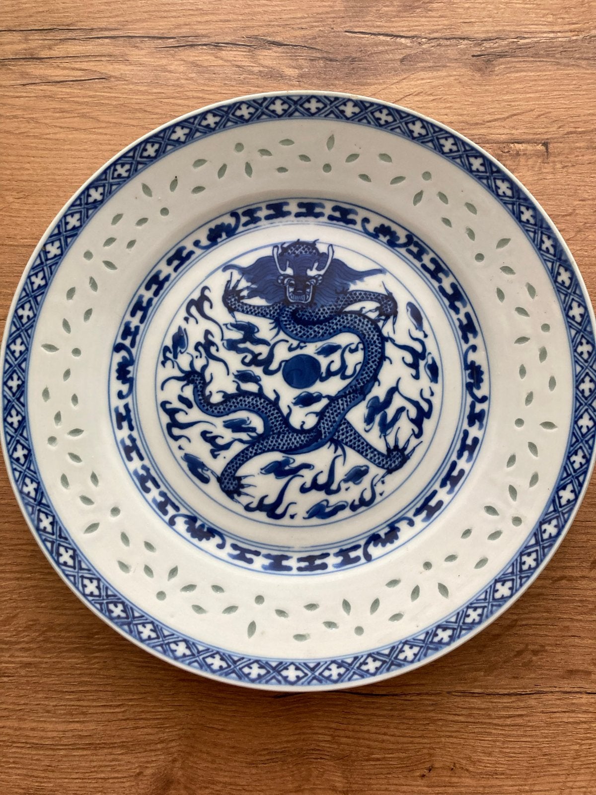 Antiek Chinees Japans?  bord met draak porselein, Ophalen of Verzenden