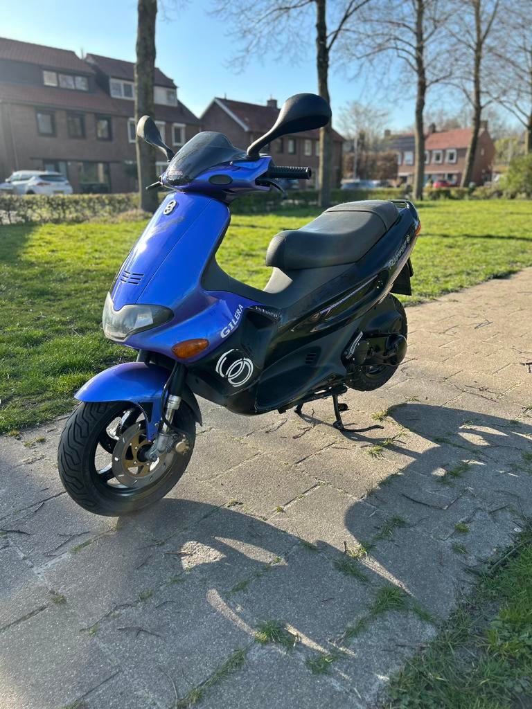 Gilera runner 70cc brom (gereviseerd), Ophalen, Zo goed als nieuw, Uitlaat, Piaggio