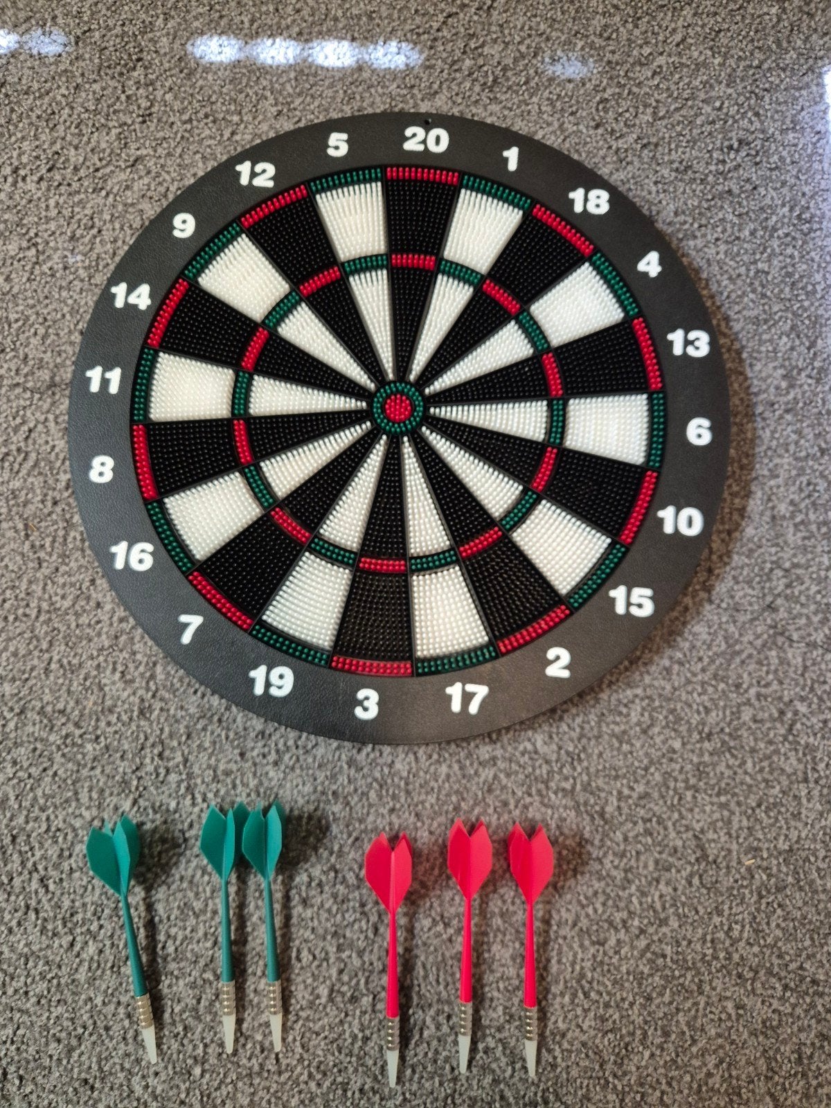 Dartbord met 6 soft-tip pijlen (ideaal voor beginners), Ophalen of Verzenden, Zo goed als nieuw, Dartbord met pijlen, Soft tip