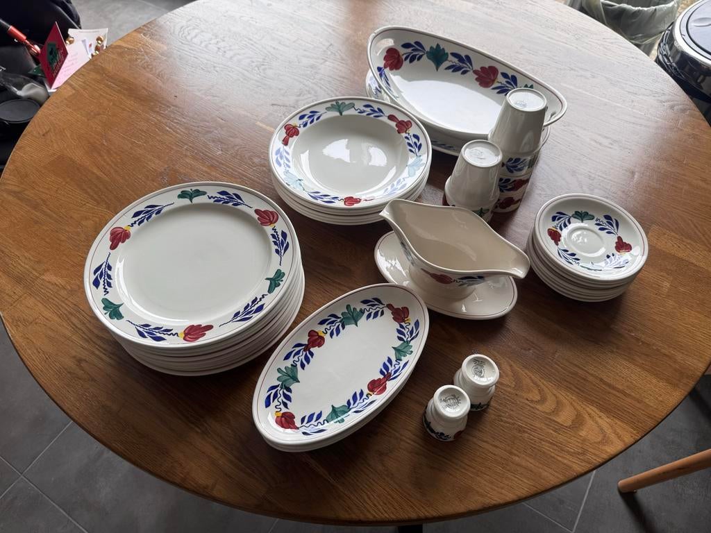 Boerenbont servies - Compleet set, Huis en Inrichting, Keuken | Servies, Ophalen, Zo goed als nieuw, Aardewerk, Boerenbont