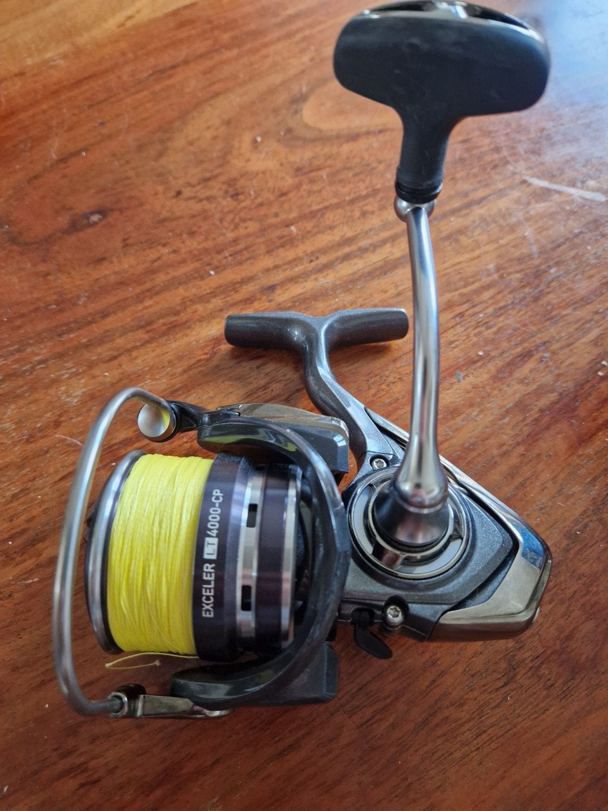 Daiwa Exceler LT 4000-CP Molenen incl. 19/00 gevlochten lijn, Watersport en Boten, Hengelsport | Algemeen, Ophalen of Verzenden