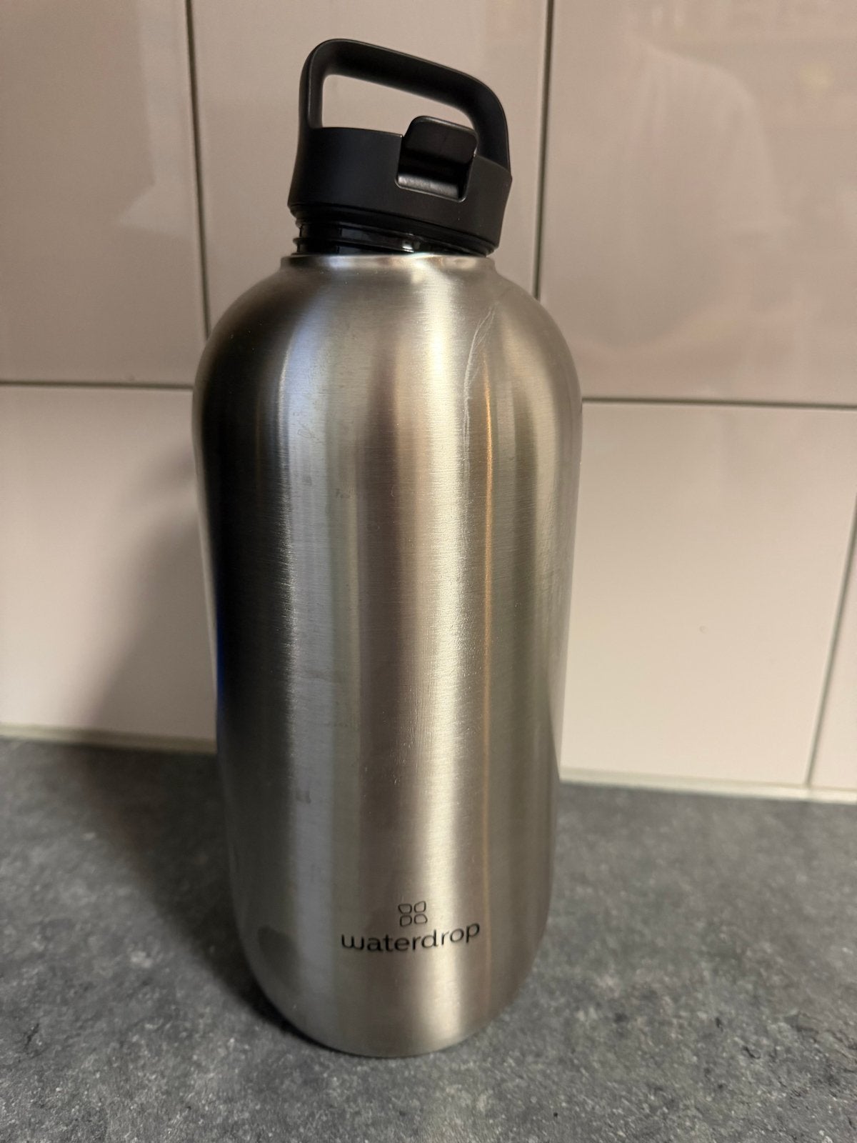 Nieuwe Waterdrop drinkfles 1,9L, Overige typen, Ophalen of Verzenden, Metaal, Overige merken